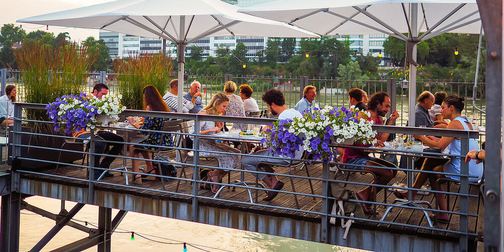 Le Rhin Bleu Rheinbad Breite