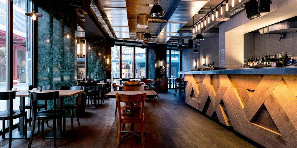 Löweneck Restaurant & Bar